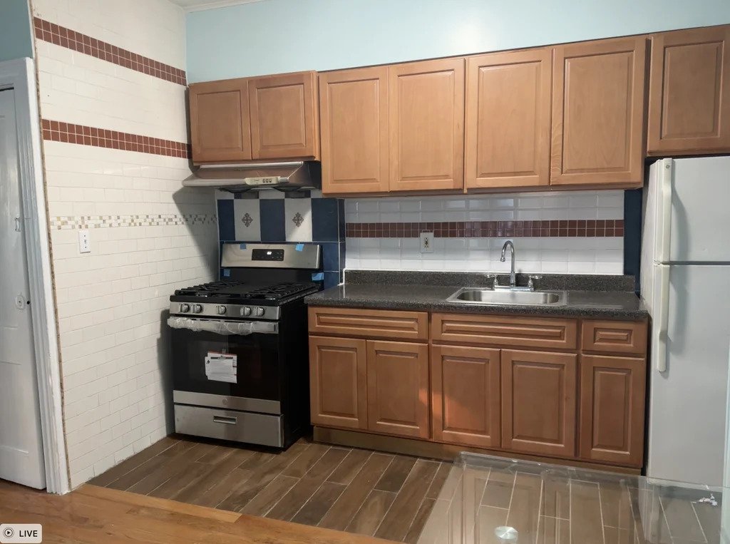 Brooklyn apartment with a kitchen