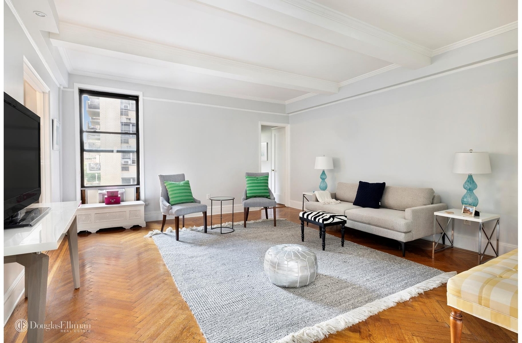 Upper West Side apartment with natural light