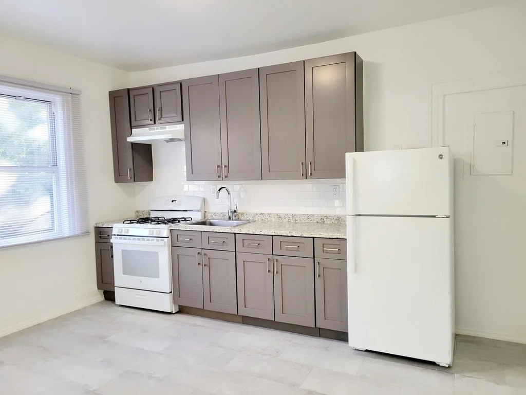 Queens apartment with a bright kitchen