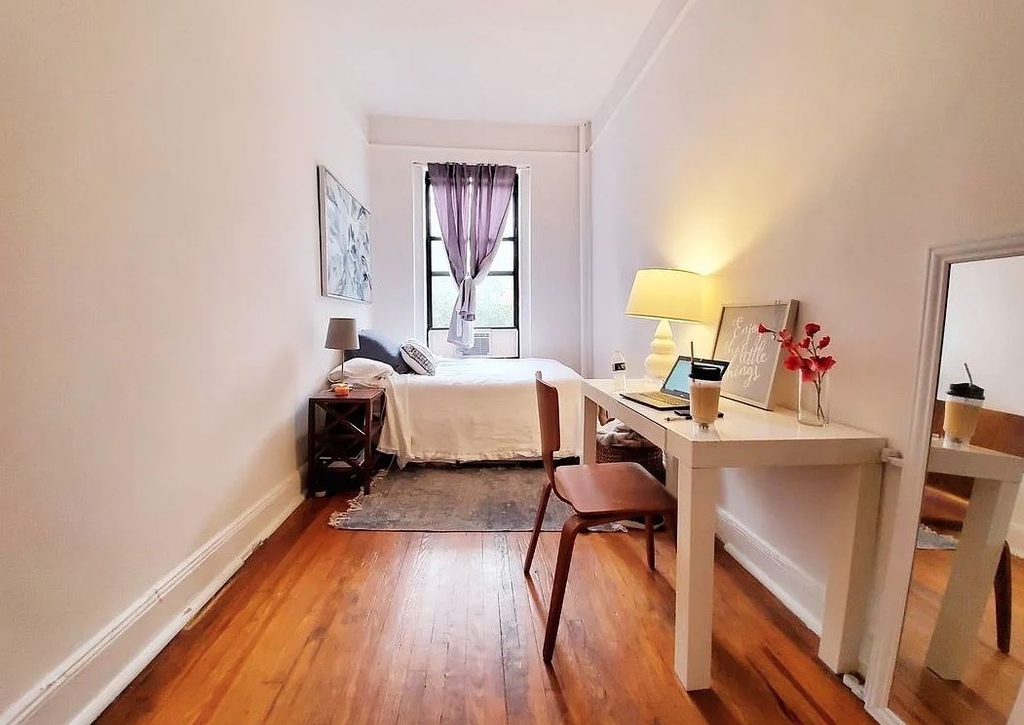 Greenwich village efficiency apartment