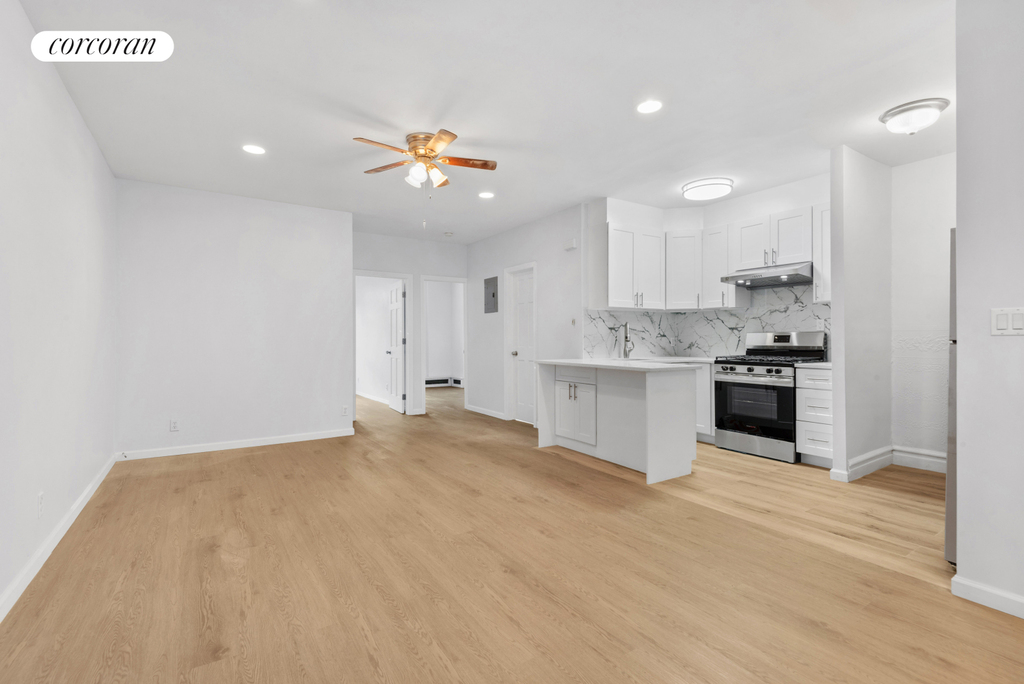 Modern living room in Ridgewood