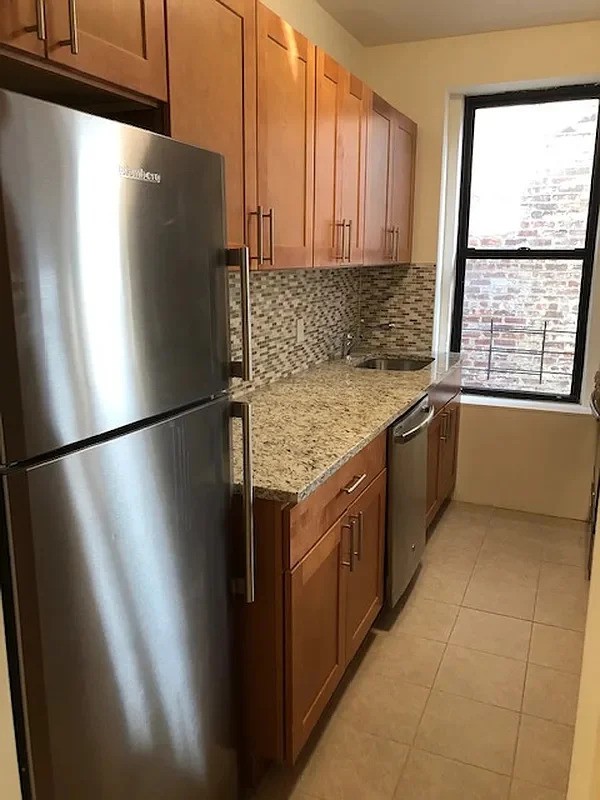 Manhattan kitchen with stainless steel appliances